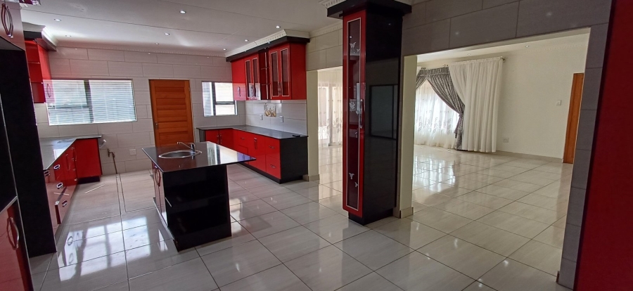 5 Bedroom Property for Sale in Panorama Free State